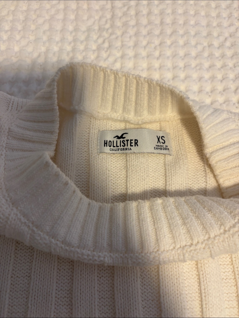 Hollister Cream Ribbed Crewneck Sweater